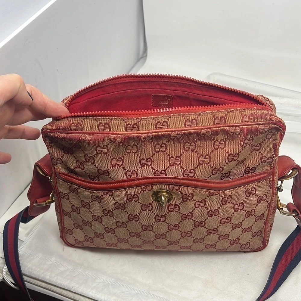 RARE VINTAGE RED GUCCI CANVAS SHOULDER BAG - Picture 14 of 14